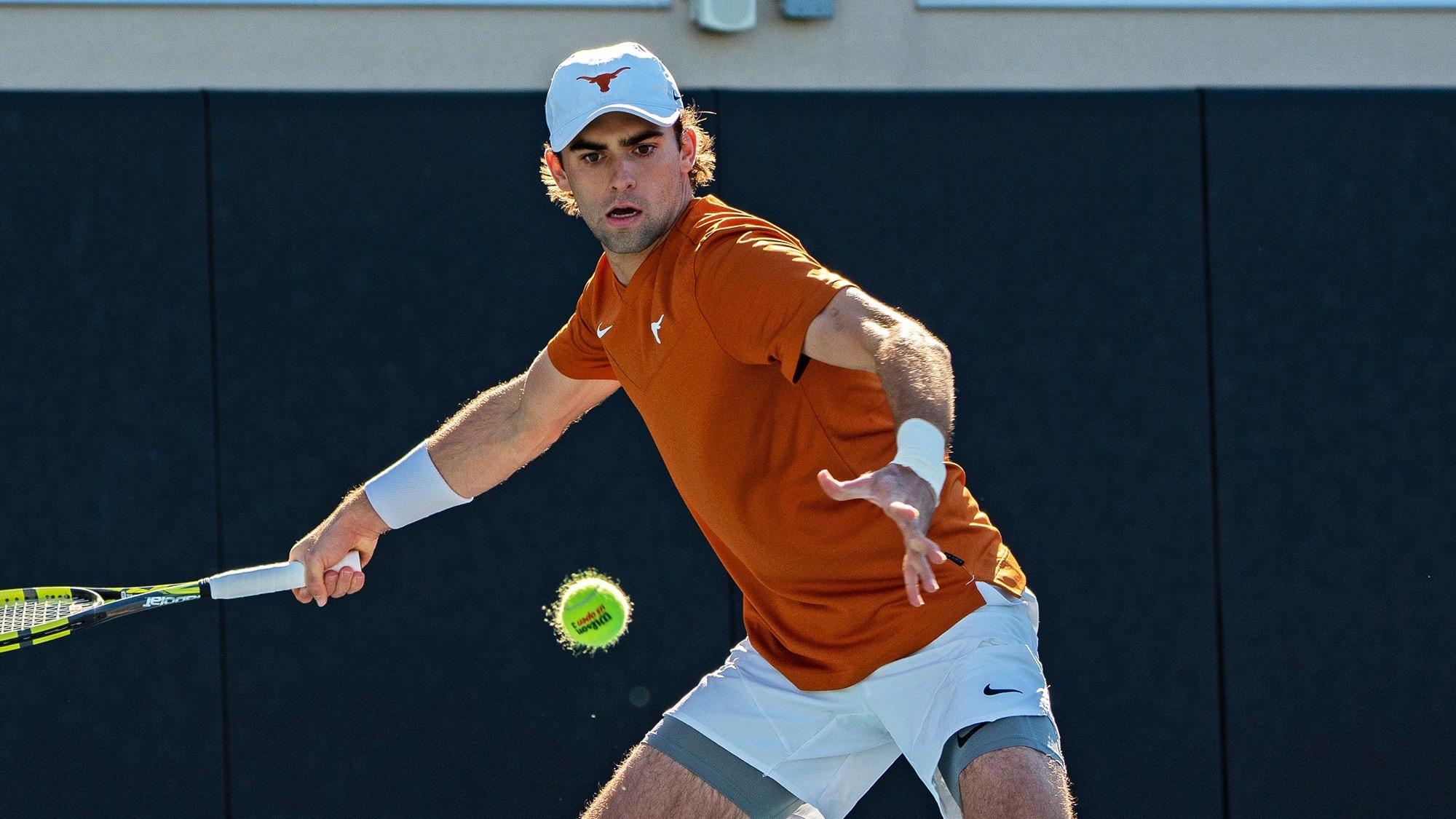 Texas' Eliot Spizzirri 